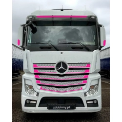 Spersonalizuj swojego Mercedesa Actrosa MP4 z fluorescencyjnymi naklejkami na grill.