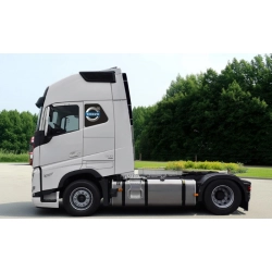 naklejki na kabinę ciężarówki naklejki z logo naklejki z lewej i prawej strony kabiny zestaw naklejek