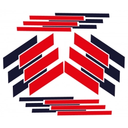 naklejki na samochody ciężarowe, w tym grafikę w formie pasów na masce Mercedesa Actrosa